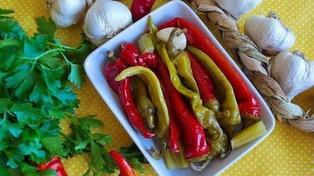 Маринованный горький перец — рецепт без стерилизации, по-грузински, армянски, корейски, с медом